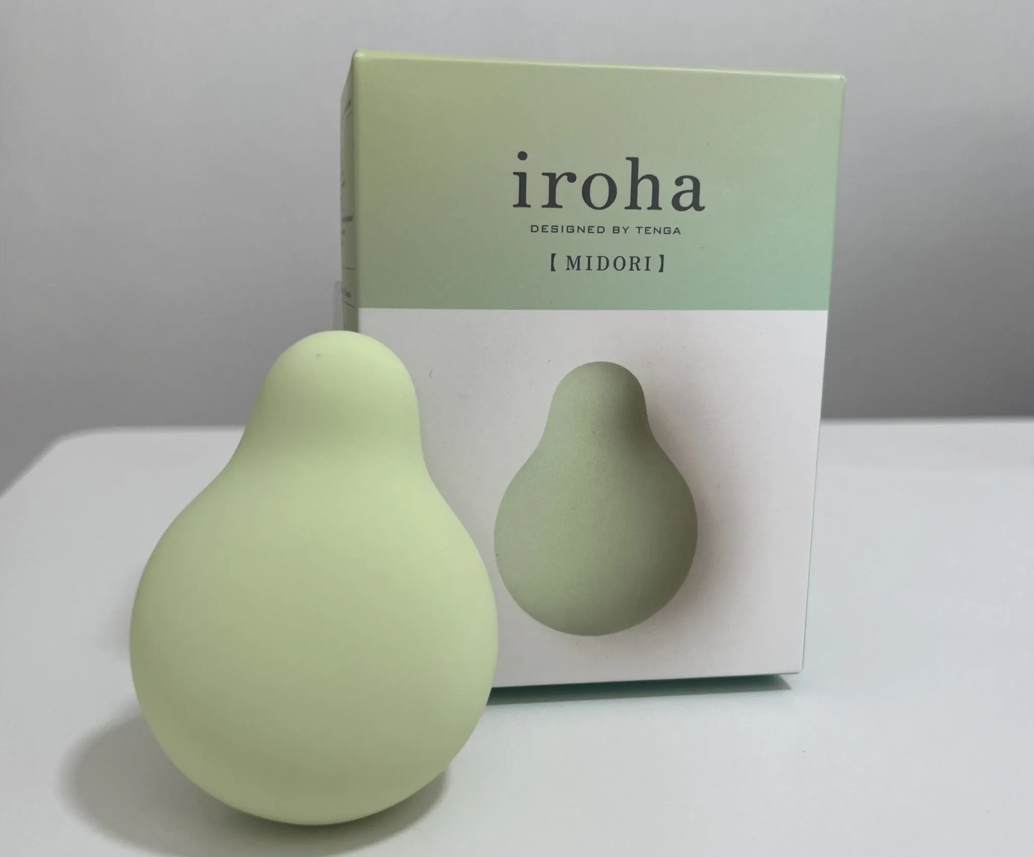 Вибратор для клитора Tenga Iroha Midori, 7,7 см (зеленый)