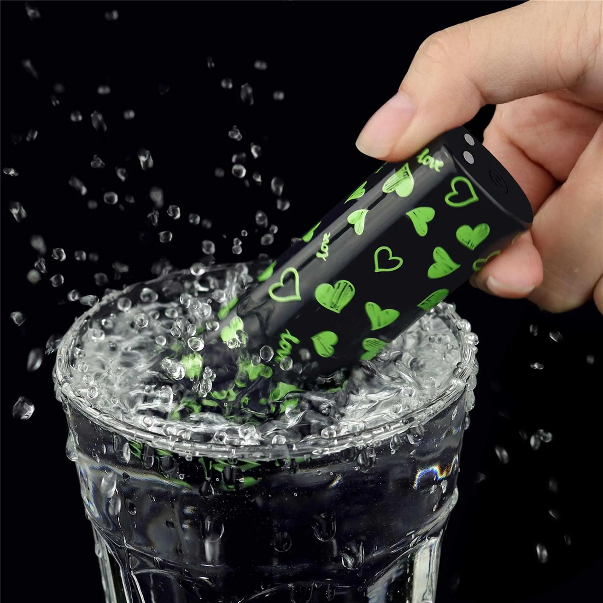 Вібратор для клітора LoveToy Heart Massager Glow In The Dark, 8,5 см (чорний)