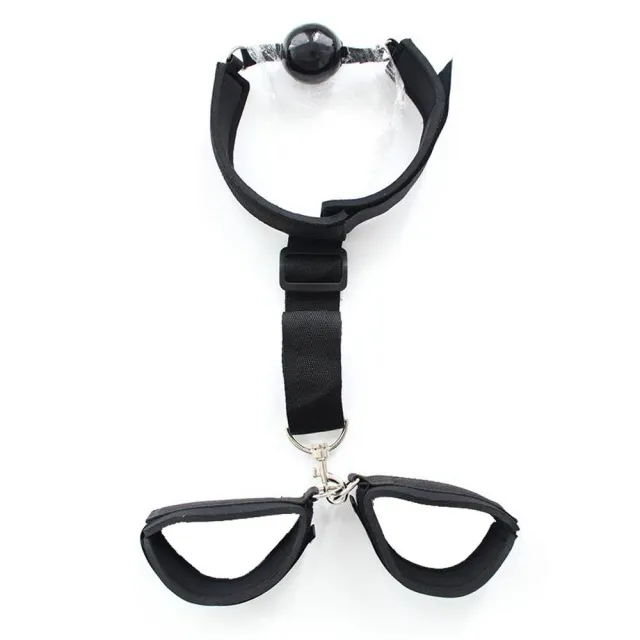 БДСМ набор Fetish Addict Gag Ball With Hand Cuff (черный)