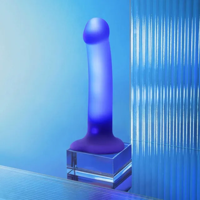 Фаллоимитатор Strap-on-me M, 18 см (синий)