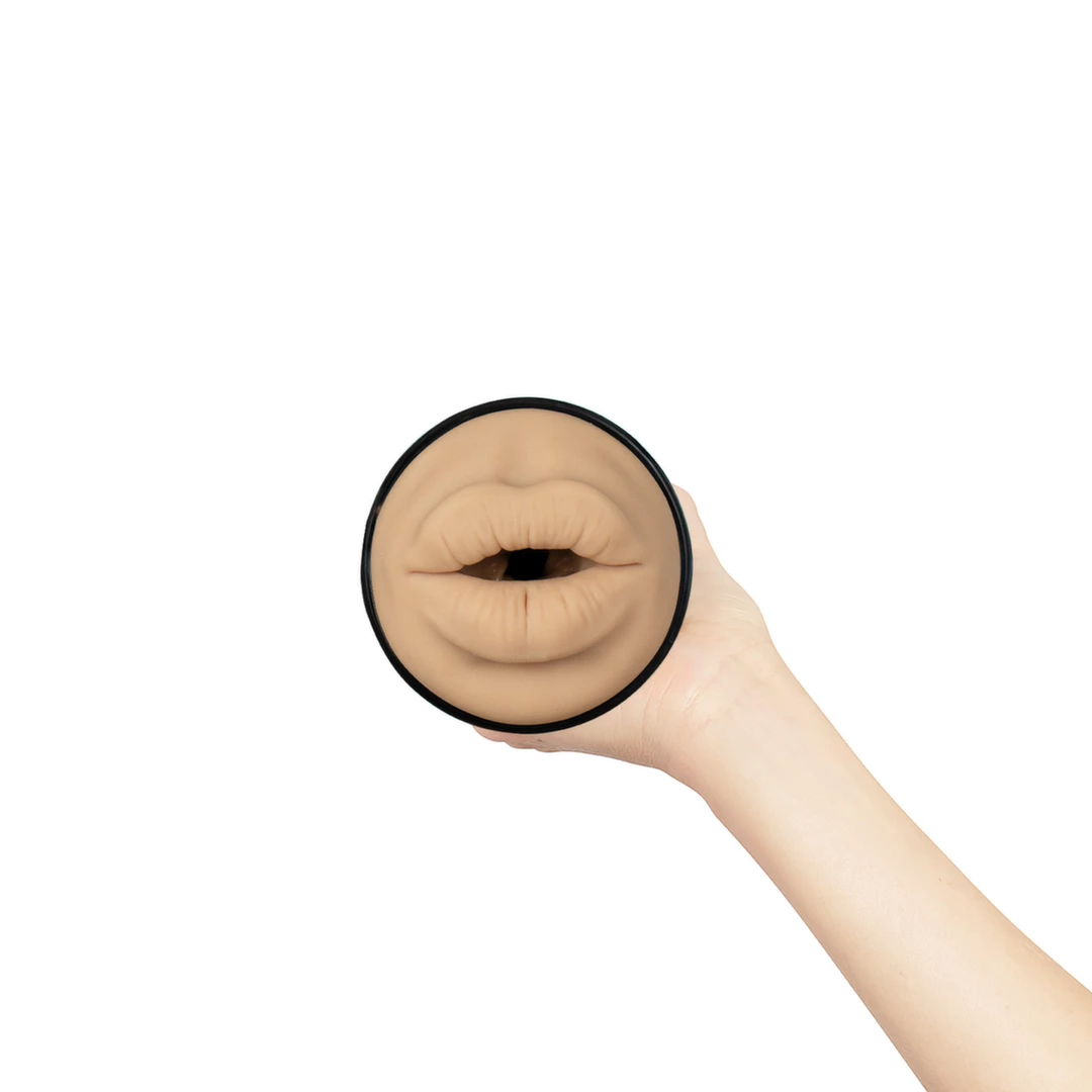 Masturbator realistyczny Kiiroo Victoria June Realistic Lips + PowerBlow (w kolorze cielistym)