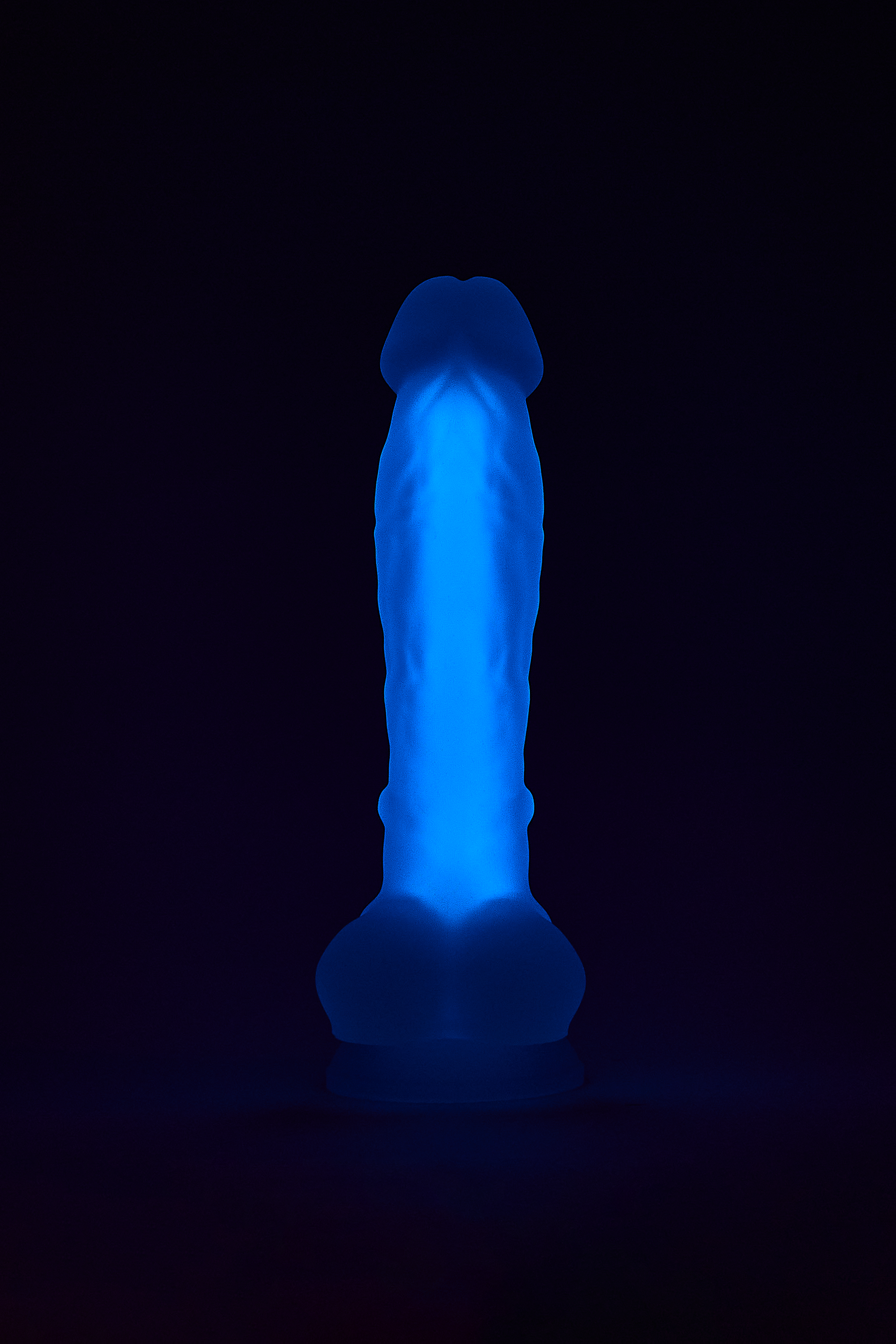 Неоновый фаллоимитатор DreamToys Radiant, 19 см (синий)