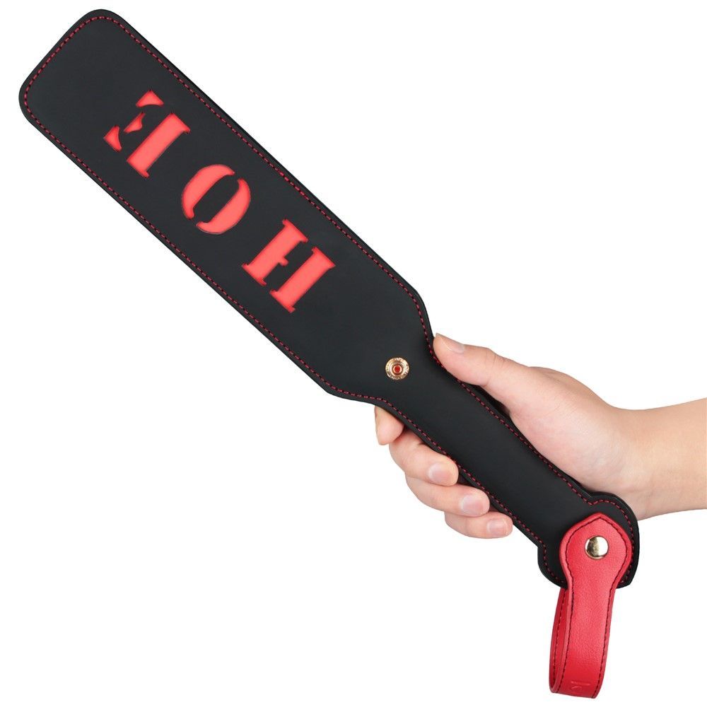 Плеть Rebellion Reign Paddle "Hoe", 38 см (чорний)
