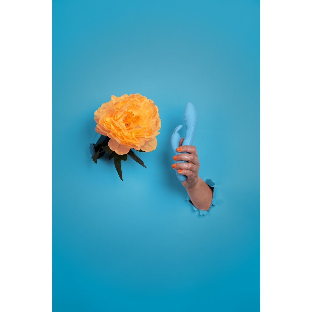 Вібратор-кролик Loveline Ribbed Ultra Soft Silicone, 21 см (блакитний)