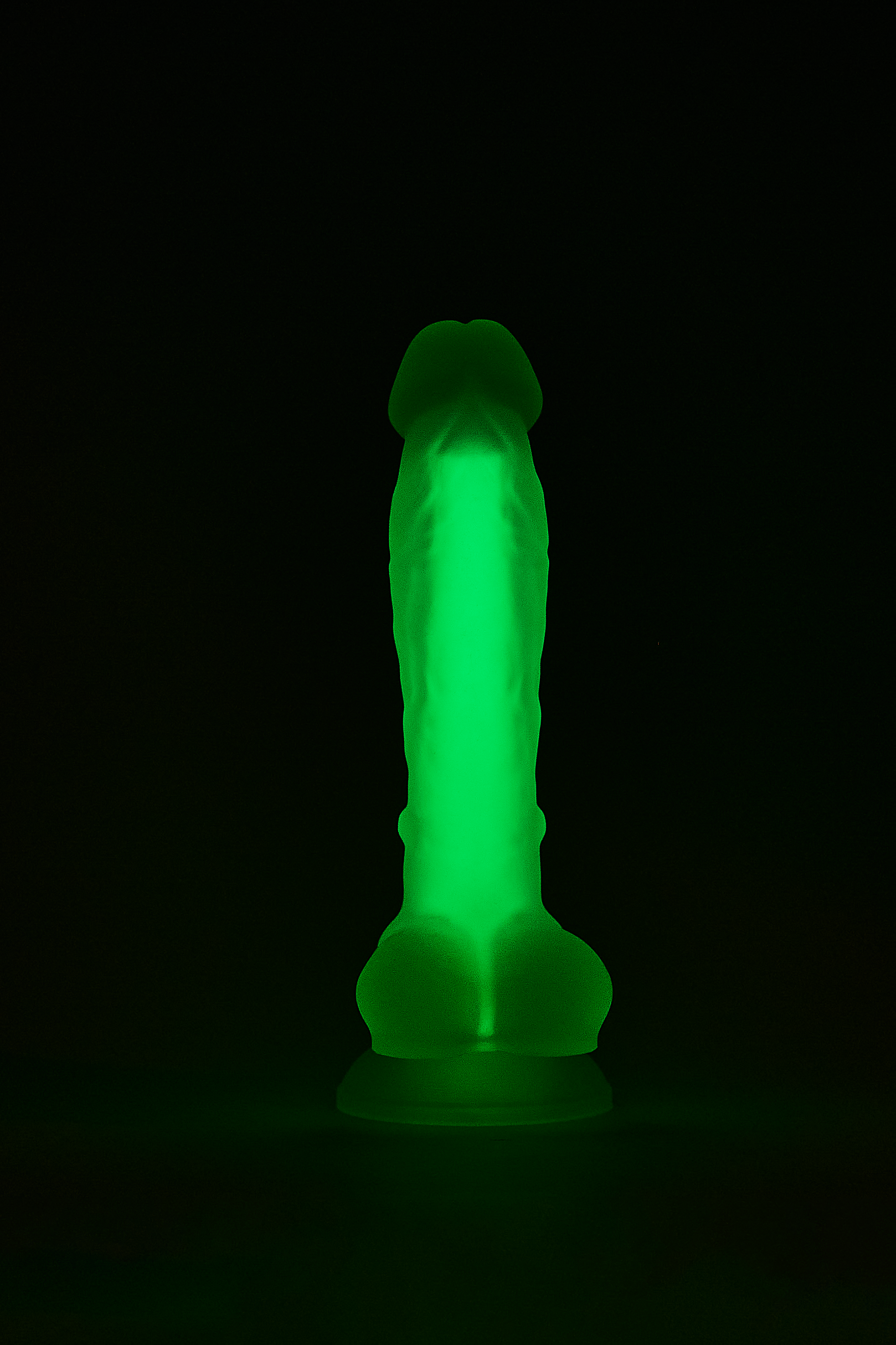Фаллоимитатор Radiant Glow In The Dark Soft, 17,5 см (зеленый)