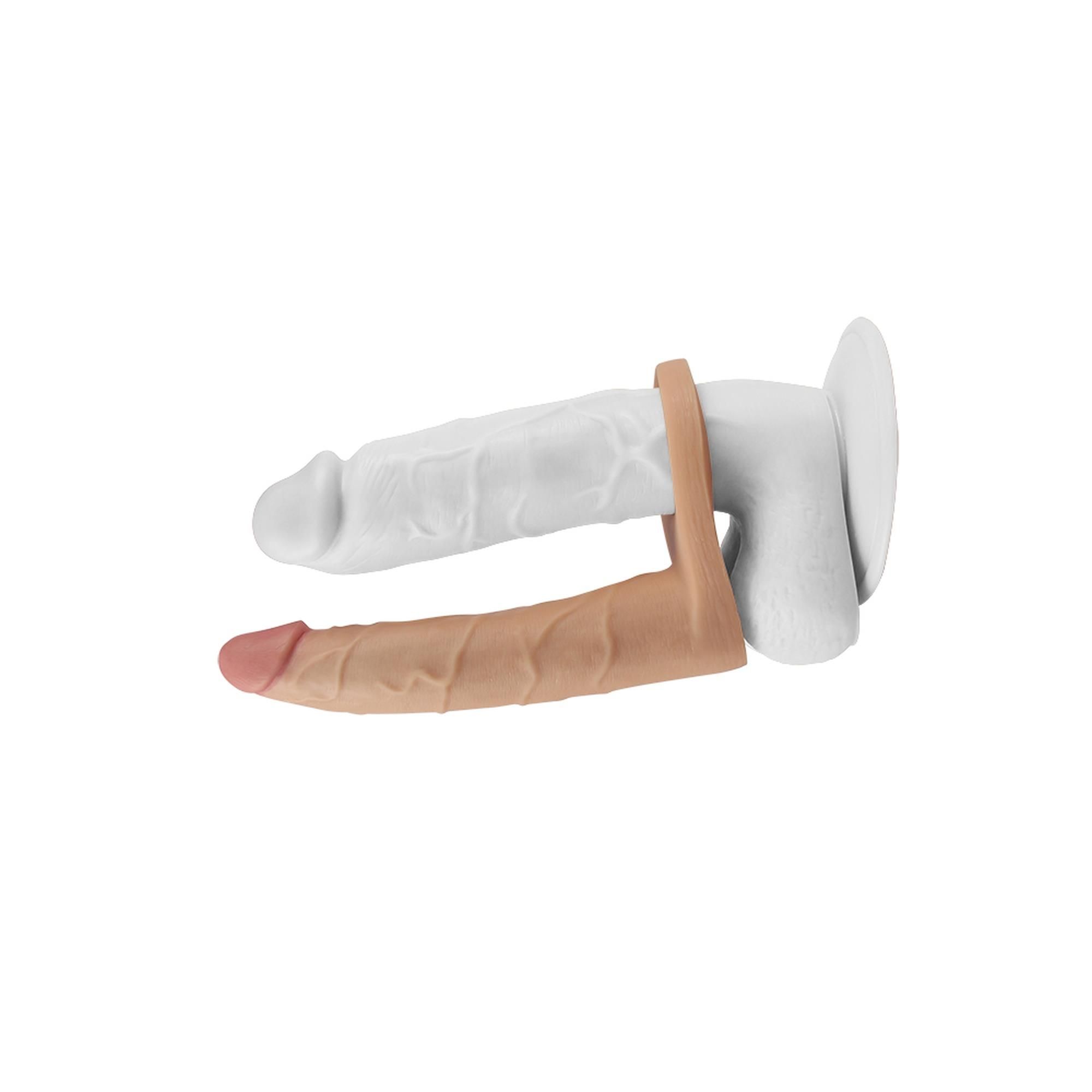 Насадка на пенис для двойного проникновения с вибрацией The Ultra Soft Double, 17,8 см (телесный)