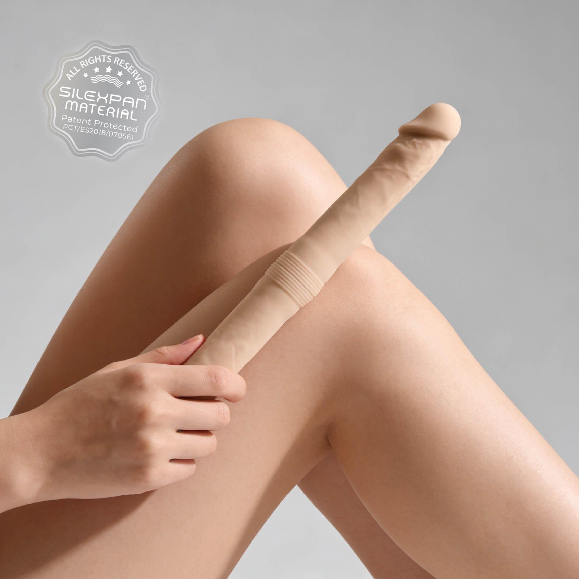 Silexd Double Dong S Flesh - Dildo podwójne, W kolorze cielistym, 38.5 cm
