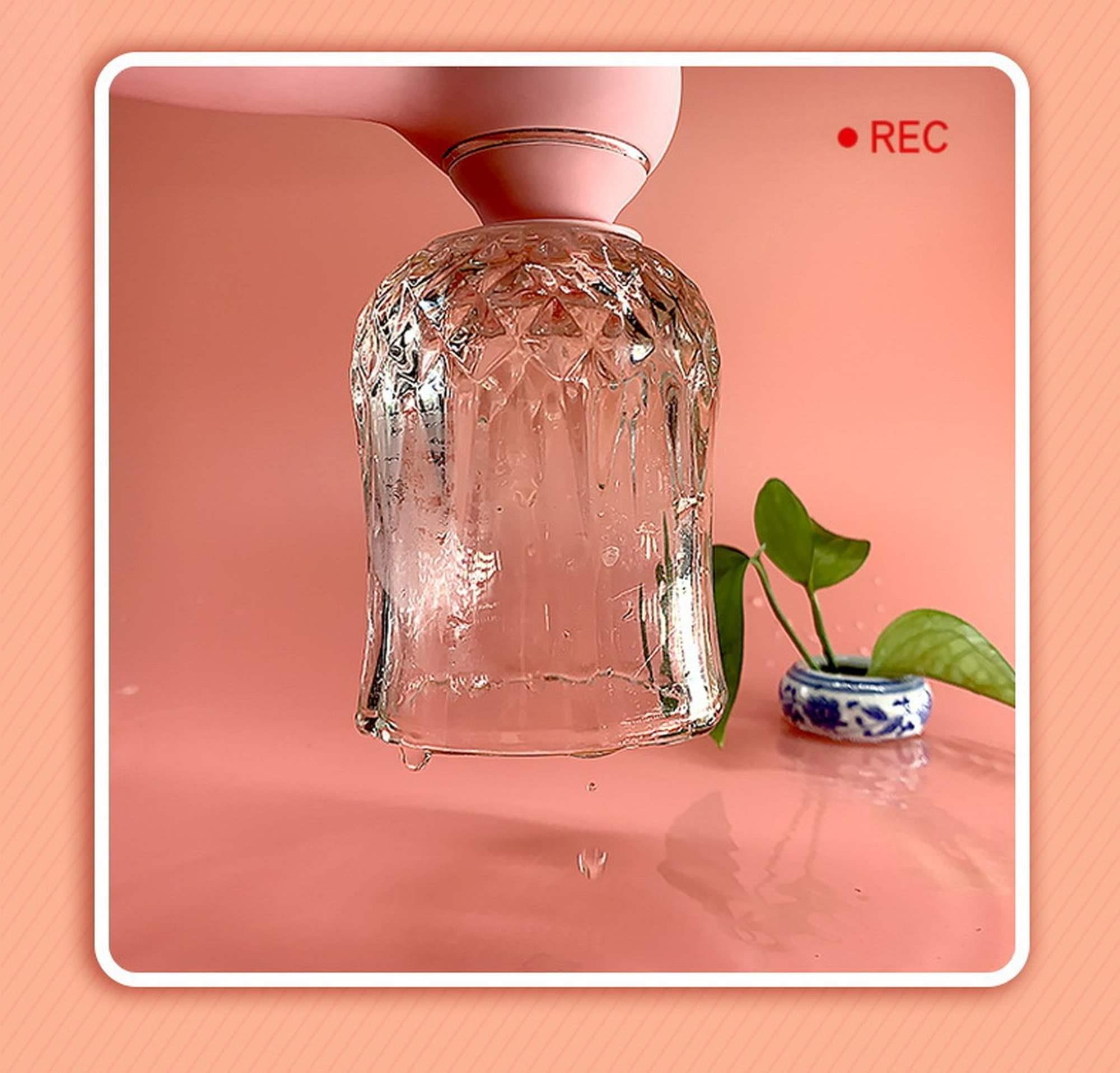 Вакуумный стимулятор клитора с вибрацией B - Series Lyla Lauren (розовый)