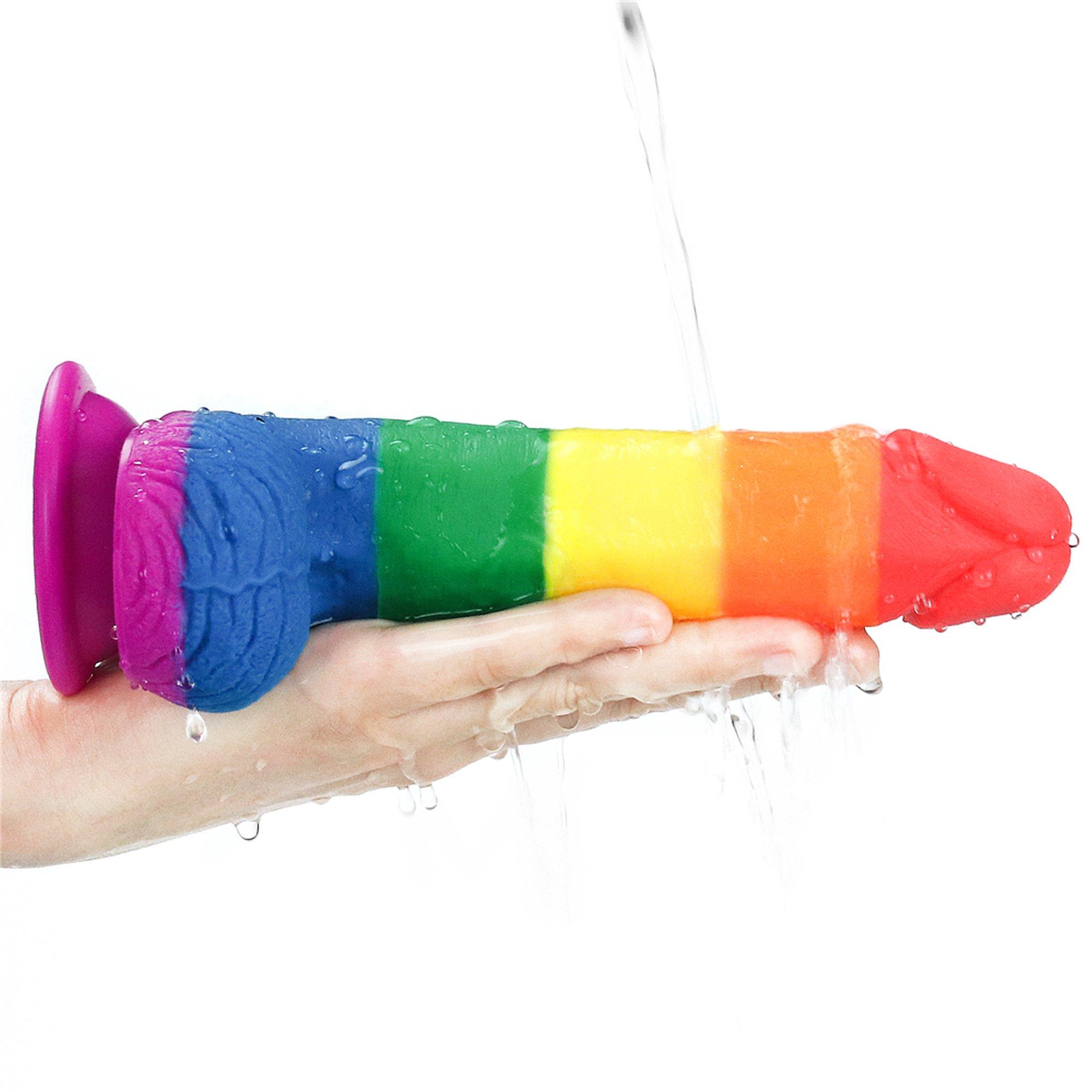 Фаллоимитатор LoveToy Prider Dildo 7.5", 19.5 см (радужный)