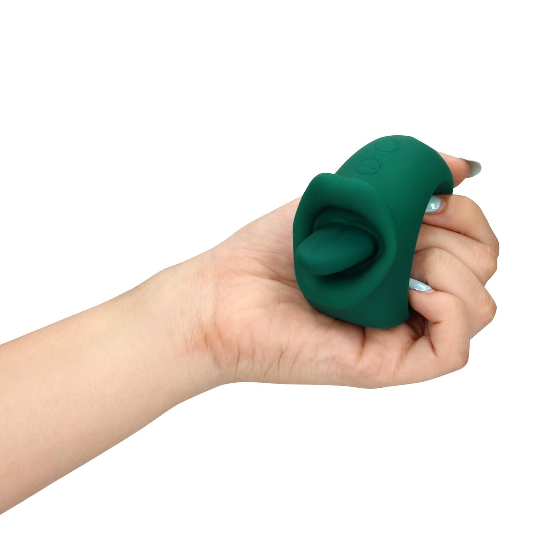 Вибратор для клитора Loveline Licking and Vibrating Clitoral Stimulator (зеленый)