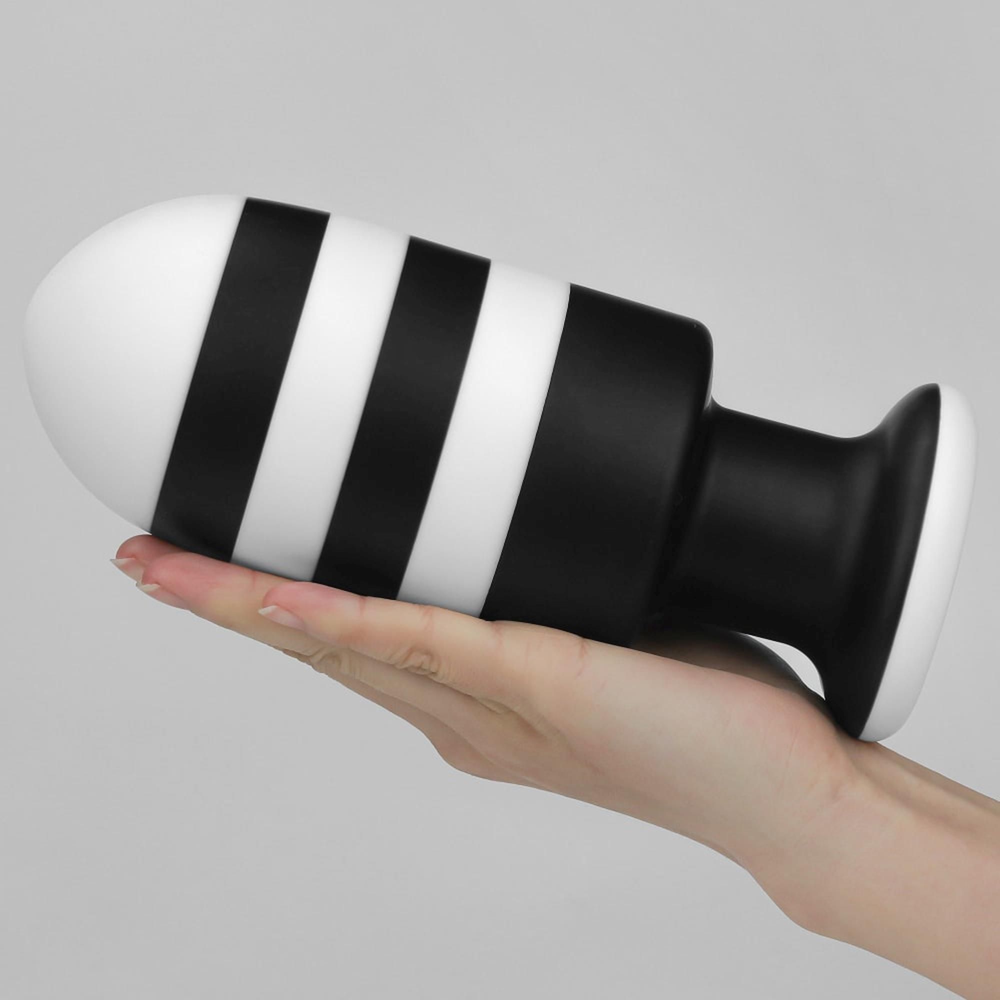Korek analny LoveToy X-Missioner, 19,5 cm (czarny-biały)