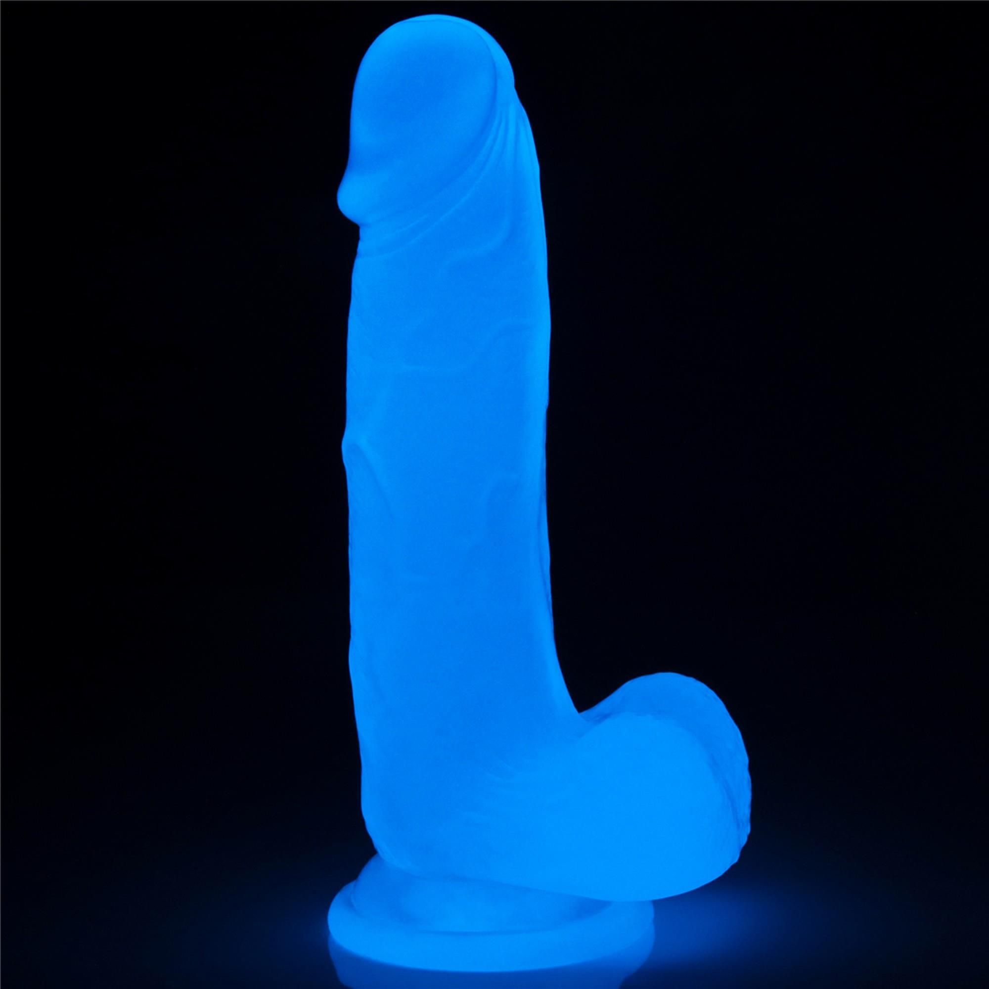 Неоновый фаллоимитатор LoveToy Lumino Play, 19 см (голубой)