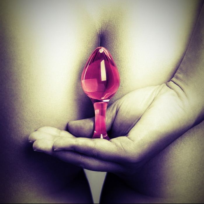 Что такое анальная пробка и как ею пользоваться