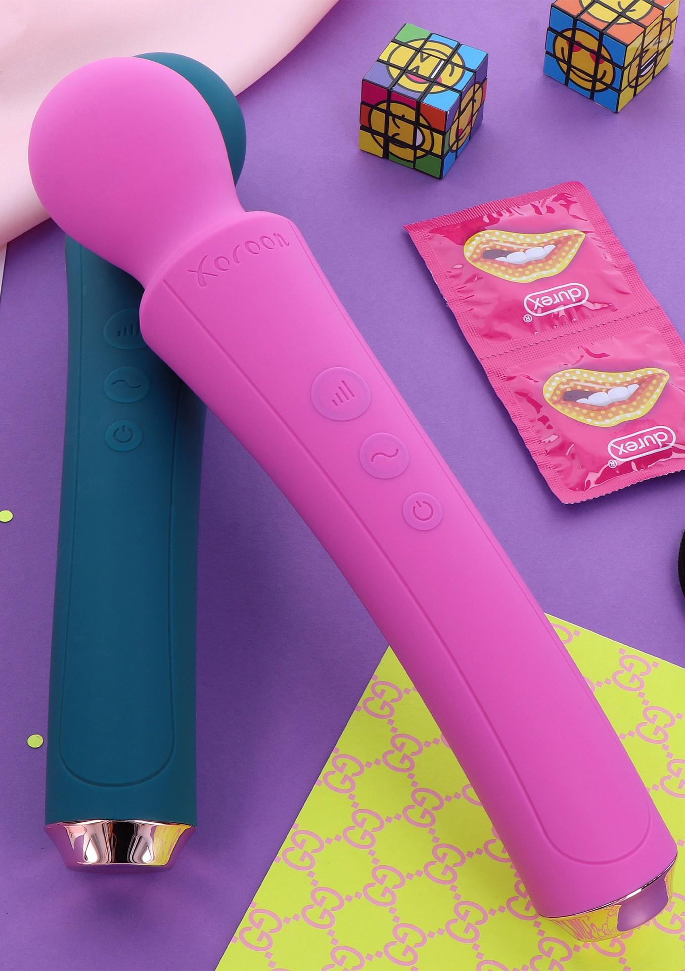 Вибромассажер Xocoon The Curved Wand, 27 см (зеленый)