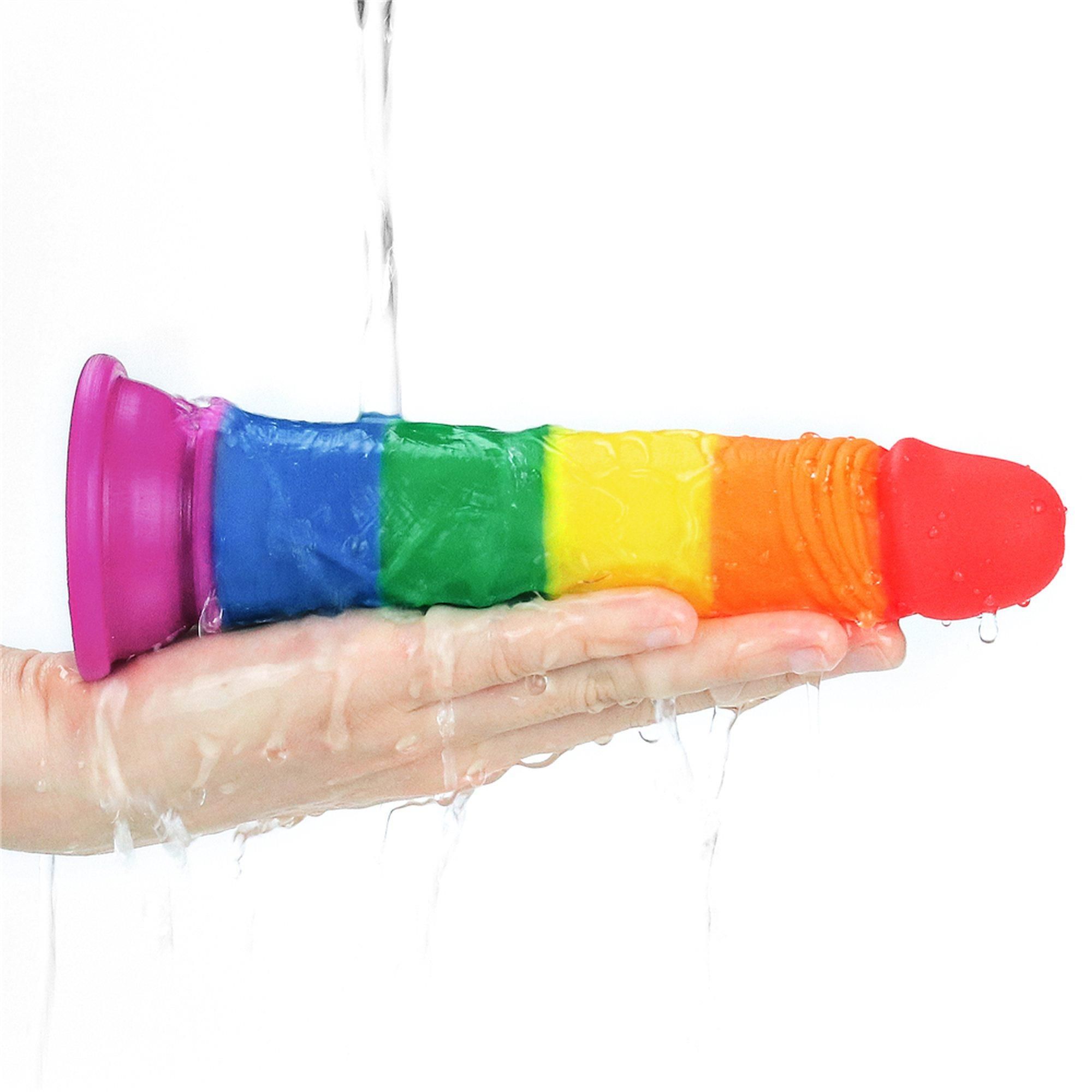 Фаллоимитатор LoveToy Prider 7", 18.5 см (радужный)
