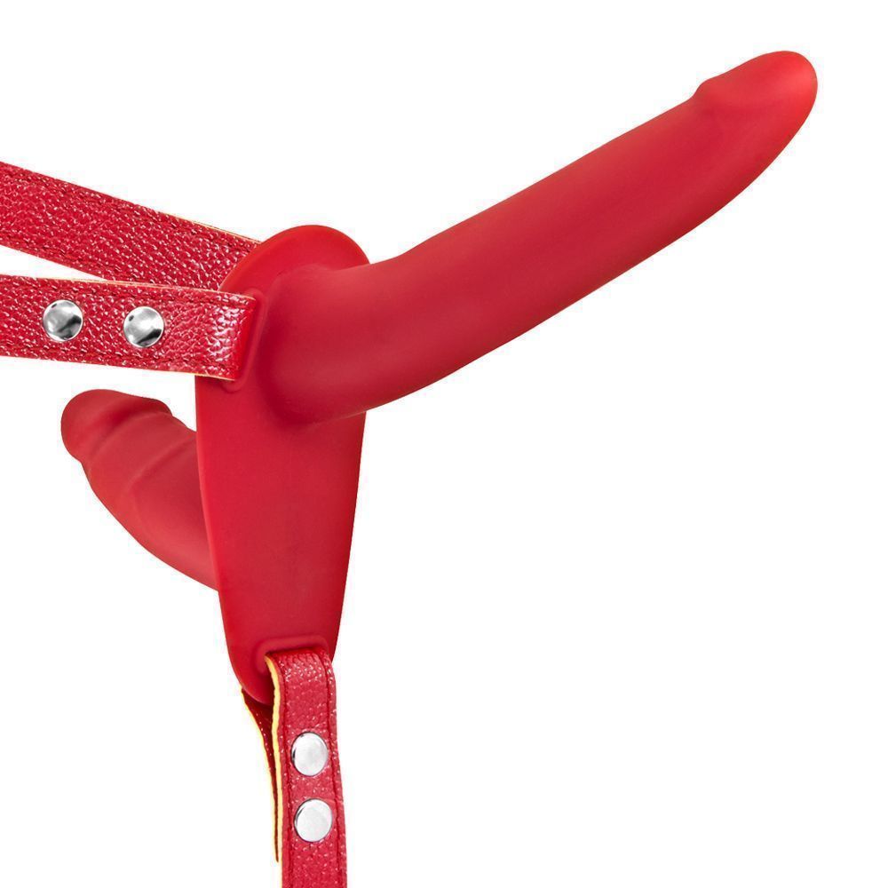 Двойной страпон Fetish Tentation Strap-On With Double Dildo, 15 см (красный)