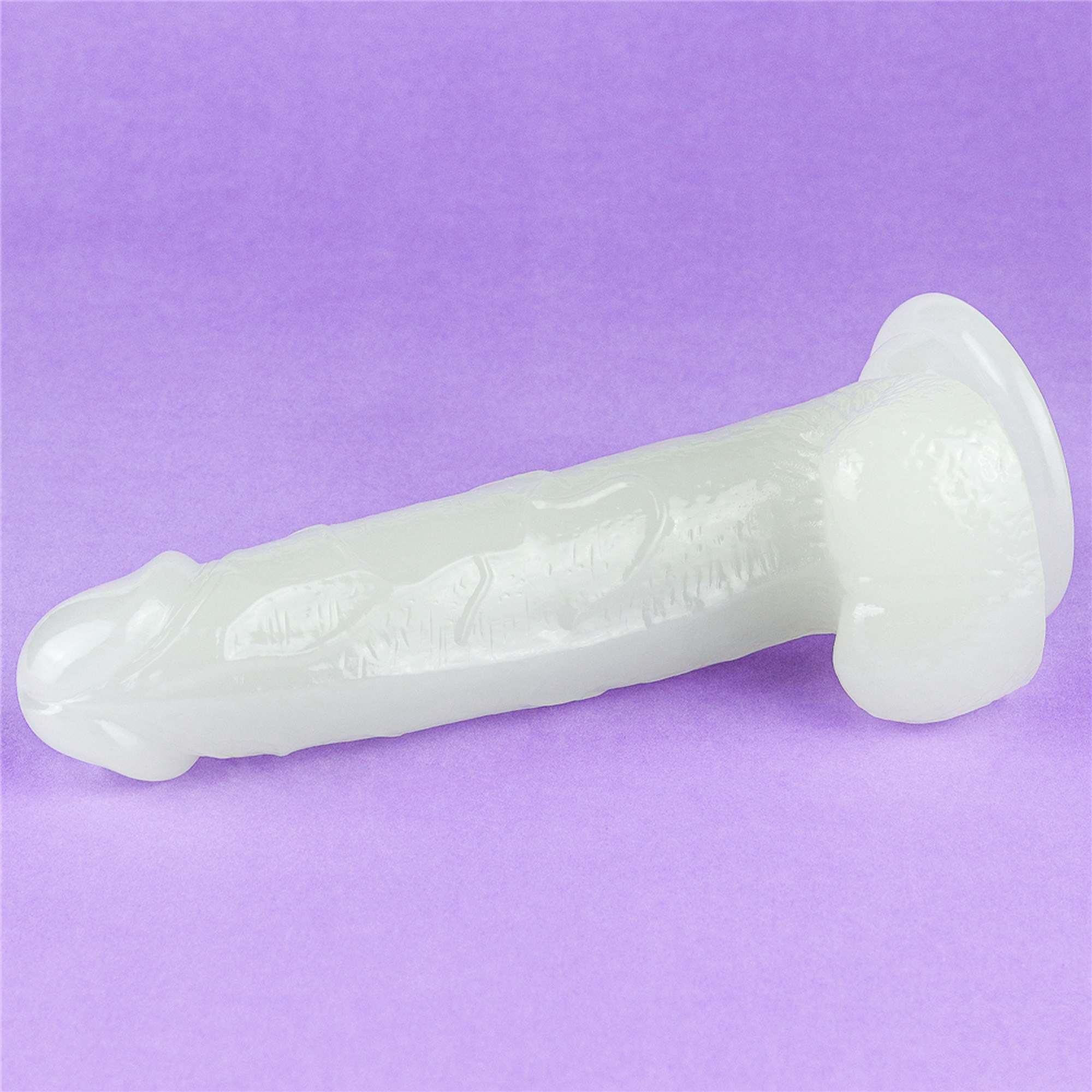 Неоновый фаллоимитатор LoveToy Lumino Play, 19 см (голубой)