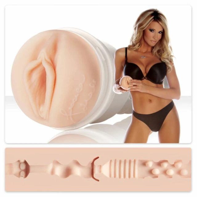 Реалистичный мастурбатор Fleshlight Jessica Drake Heavenly (телесный)