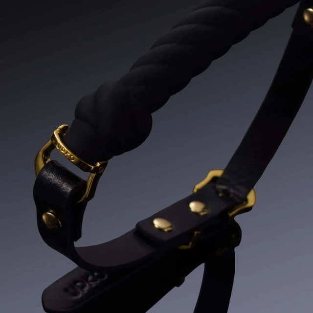 Кляп Upko Knot-shaped Mouth Gag, 41,5-53,5 см (черный с золотым)